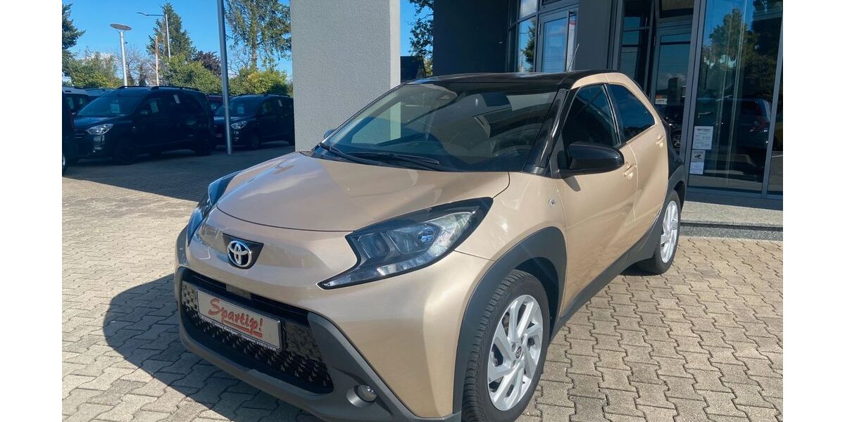 Toyota Aygo (X) 94.000 km 10.999 &euro; Königsbrunn / Augsburg 86343