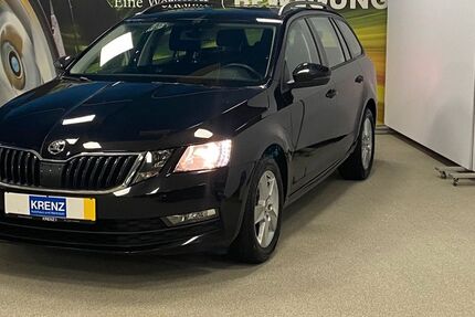 Skoda Octavia 146.776 km 15.990 € Paderborn 33100
