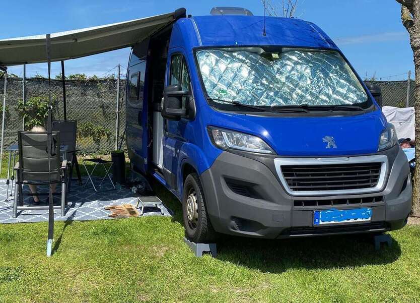 Camper