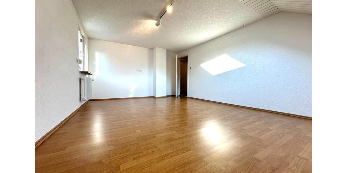 Etagenwohnung Trossingen - 2 Zimmer, 65 m&sup2;, 720&euro; | Angebot:25328112