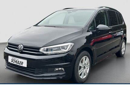 VW Touran 30.063 km 36.985 &euro; Falkenstein 08223