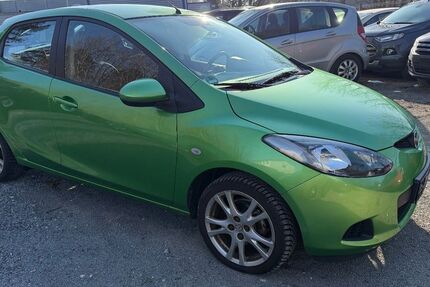 Mazda 2 223.000 km 2.200 &euro; Detmold 32758