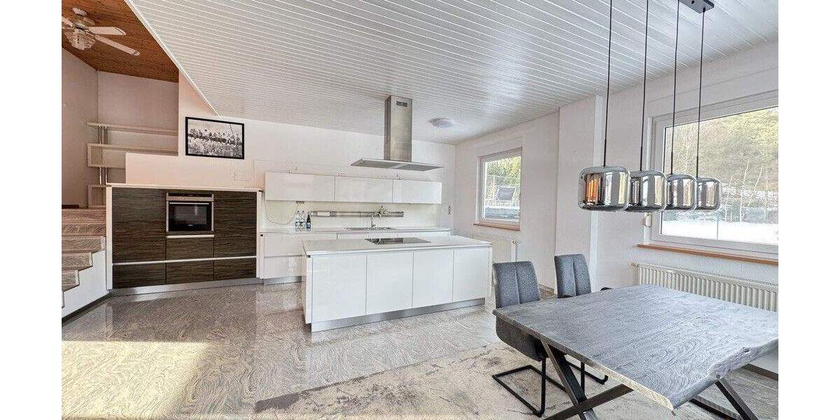 Einfamilienhaus Haundorf / Obererlbach Obererlbach - 9 Zimmer, 327 m&sup2;, 1.089.000&euro; | Angebot:25835799