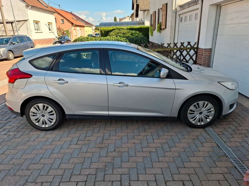Ford Focus 134.500 km 4.090 € Gensingen 55457