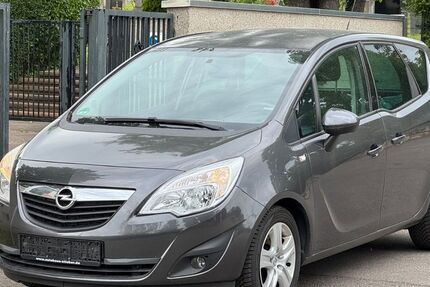 Opel Meriva 186.558 km 2.250 &euro; Stuttgart 70374