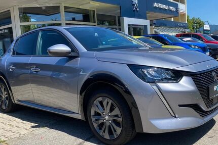 Peugeot 208 80.211 km 14.300 € Penzberg 82377