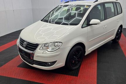 VW Touran 297.000 km 3.950 &euro; Osterode am Harz 37520