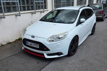 Ford Focus 130.000 km 10.600 &euro; Iserlohn 58638