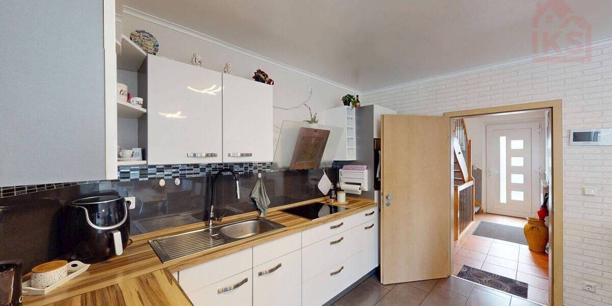 Reihenmittelhaus Schiffweiler Heiligenwald - 8 Zimmer, 145 m&sup2;, 229.000&euro; | Angebot:26908864