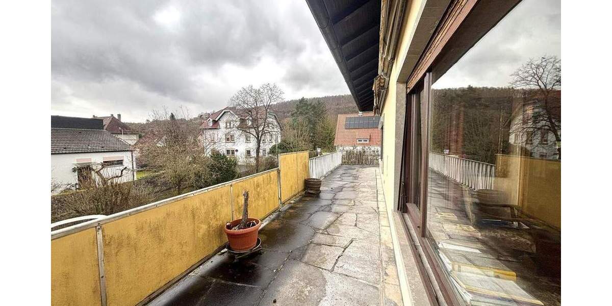 Mehrfamilienhaus, Wohnhaus Karlstadt - 8 Zimmer, 297 m&sup2;, 650.000&euro; | Angebot:25896227