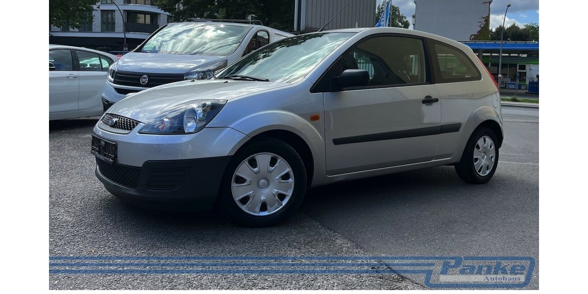 Ford Fiesta Ambiente 1.3*Radio/CD*AUX*Klima* 245.511 km 1.290 &euro; Berlin 13187