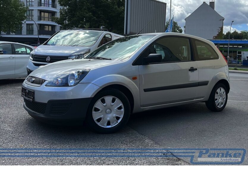 Ford Fiesta Ambiente 1.3*Radio/CD*AUX*Klima* 245.511 km 1.790 € Berlin 13187