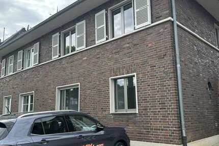 Haus Hürth Gleuel - 5 Zimmer, 175 m&sup2;, 3.950&euro; | Angebot:27656757