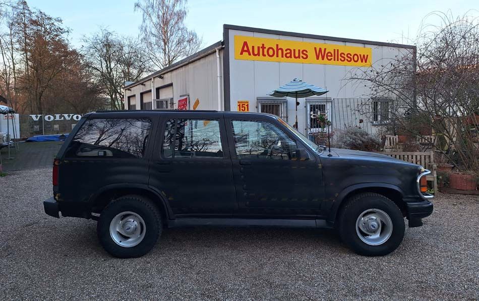 Ford Explorer 248.000 km 4.900 &euro; Köln Porz 51147