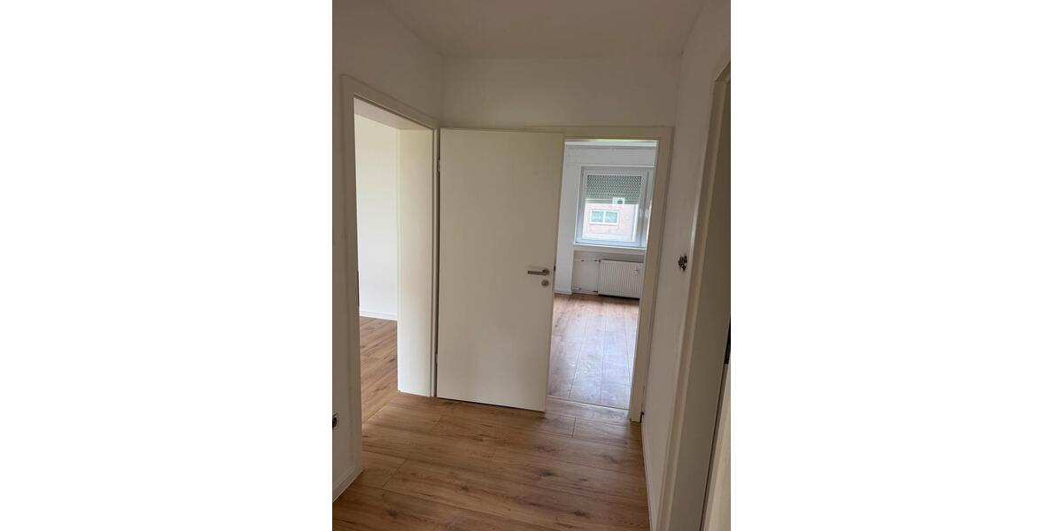 Etagenwohnung Blomberg - 4 Zimmer, 81 m&sup2;, 600&euro; | Angebot:26415601