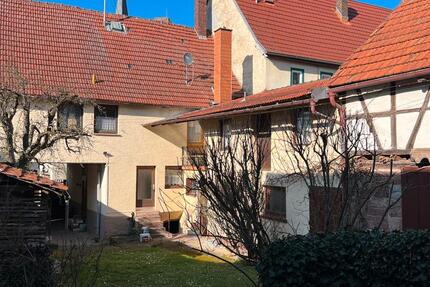 Historisches Häuschen mit Nebengebäuden für Liebhaber 6 zimmer