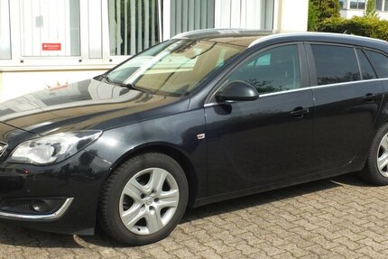 Opel Insignia EDITION NAVI PARKPILOT/KAMERA 17 Zoll LMF 96.093 km 10.798 &euro; Köln 50858