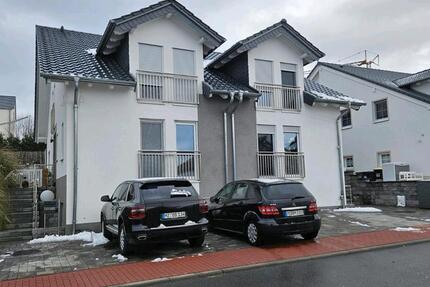 Haus Nieder-Olm Olm - 5.5 Zimmer, 193 m&sup2;, 3.050&euro; | Angebot:25103577