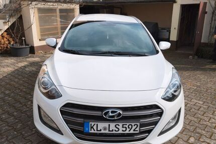 Hyundai i30 122.000 km 8.500 &euro; Kaiserslautern 67663