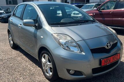 Toyota Yaris 162.584 km 2.700 &euro; Hamm 59067