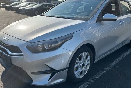 Kia ceed / Ceed 27.800 km 17.200 € Weingarten (Pfalz) 67366