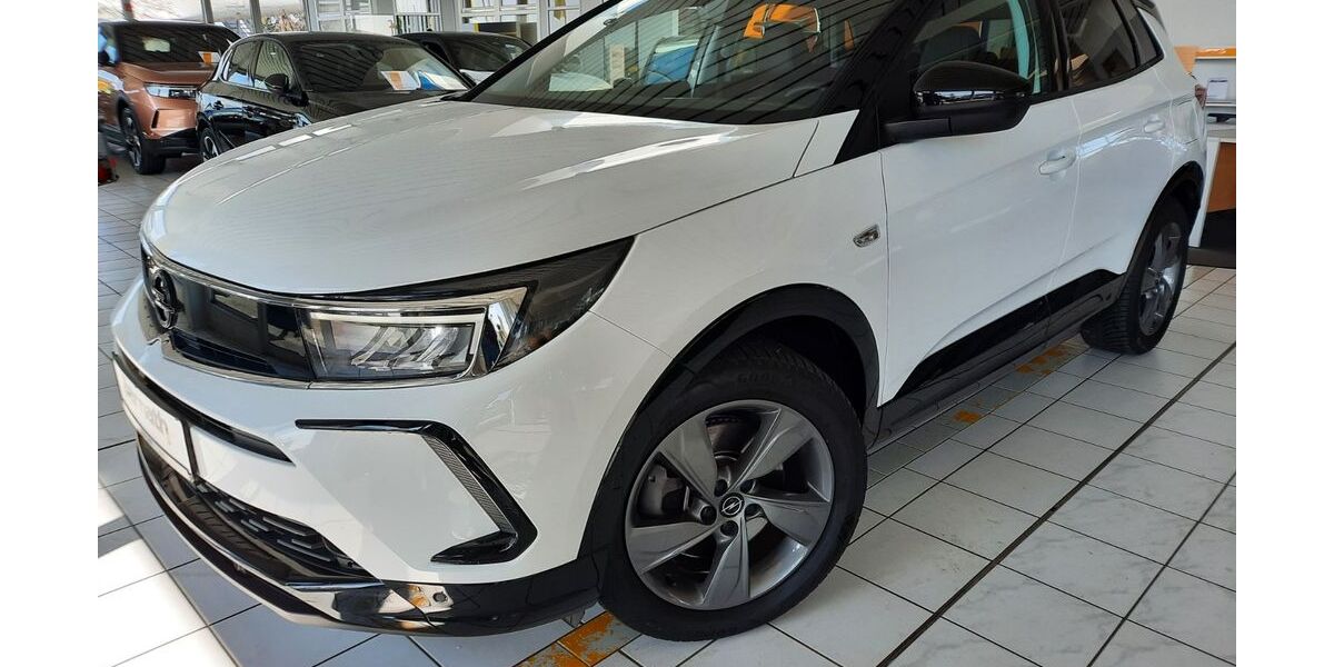 Opel Grandland (X) 28.810 km 23.450 &euro; Werdau 08412