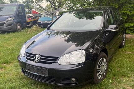 VW Golf 178.000 km 2.599 &euro; Markt Schwaben 85570