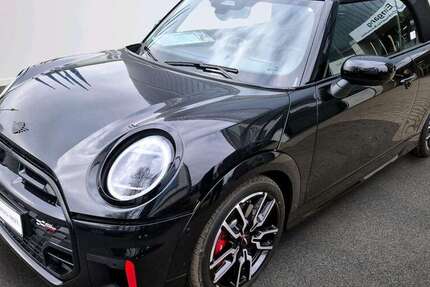 Mini John Cooper Works Cabrio 1.254 km 45.533 &euro; München 80788