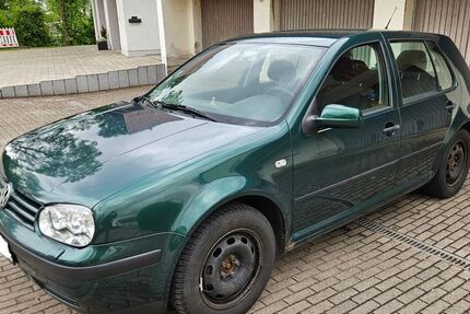 VW Golf 194.197 km 900 &euro; Neuching 85467