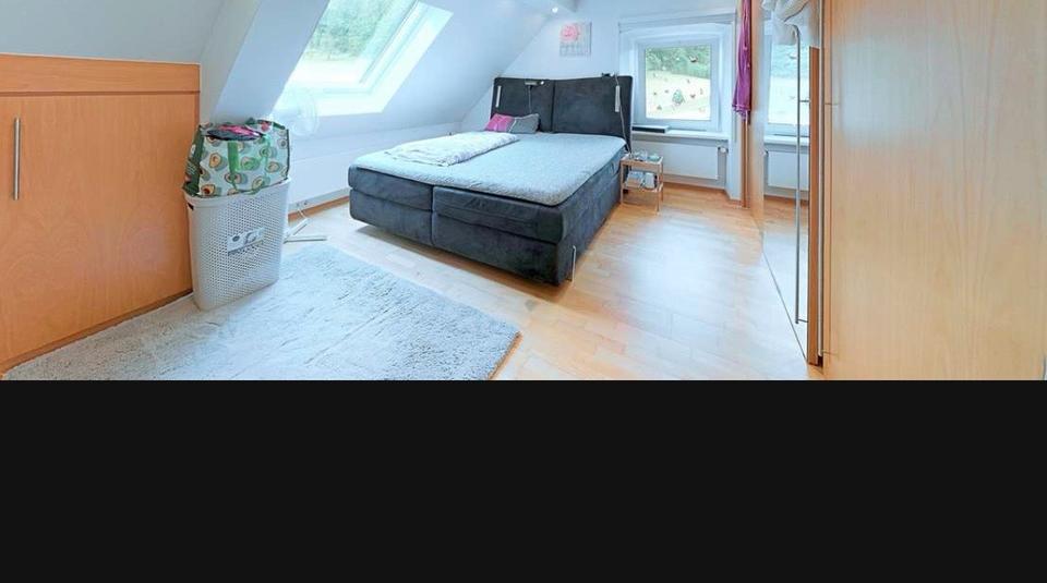 Dachgeschoßwohnung Boxberg - 4 Zimmer, 132 m&sup2;, 170.000&euro; | Angebot:25498030