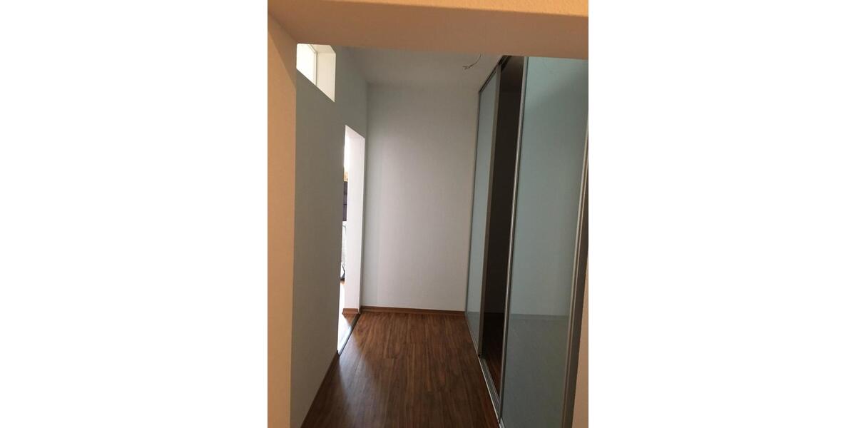 Erdgeschoßwohnung Weinböhla - 2.5 Zimmer, 79 m&sup2;, 780&euro; | Angebot:26149047