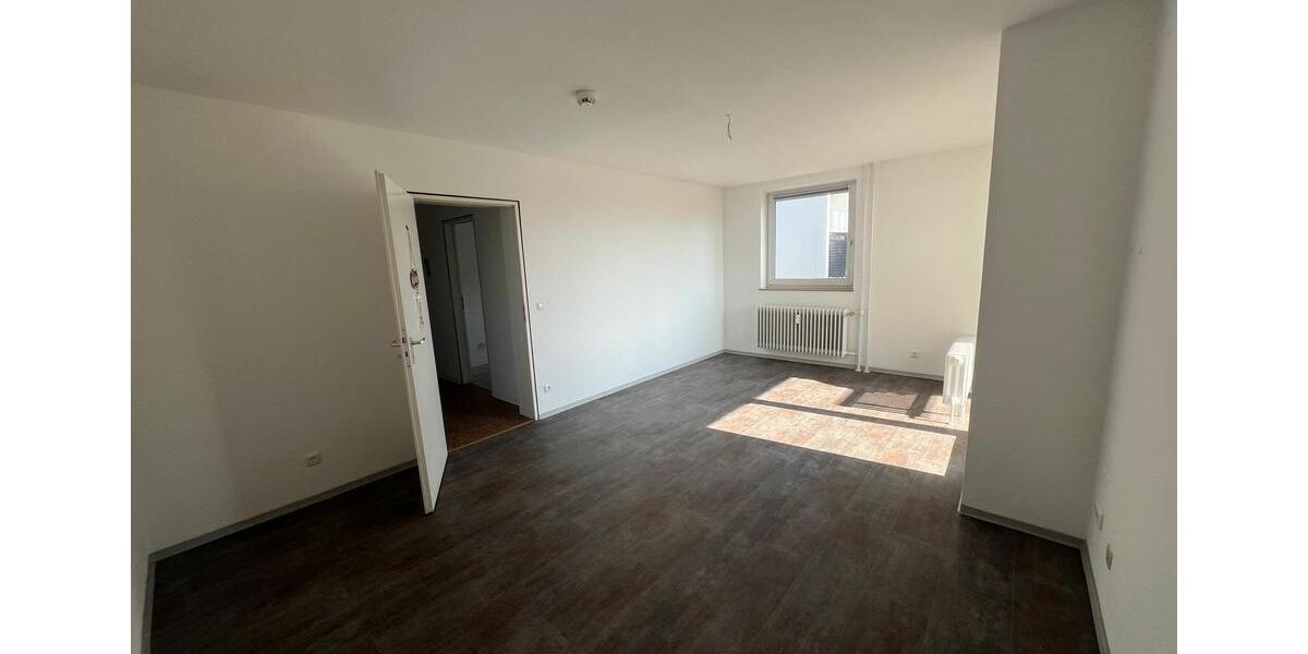 Erdgeschoßwohnung Wunsiedel - 3 Zimmer, 73 m&sup2;, 500&euro; | Angebot:25378290