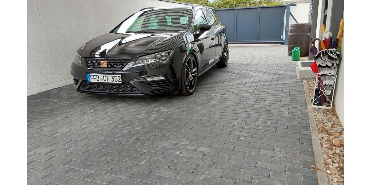 Seat Leon 97.000 km 21.800 &euro; Ingolstadt 85053