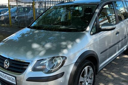 VW Touran 186.000 km 4.249 &euro; Osnabrück 49084