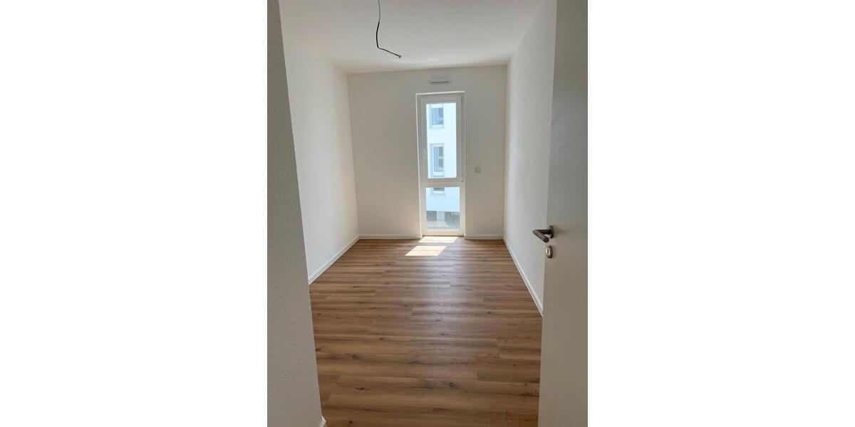 Etagenwohnung Hargesheim - 2 Zimmer, 81 m&sup2;, 1.100&euro; | Angebot:21638967
