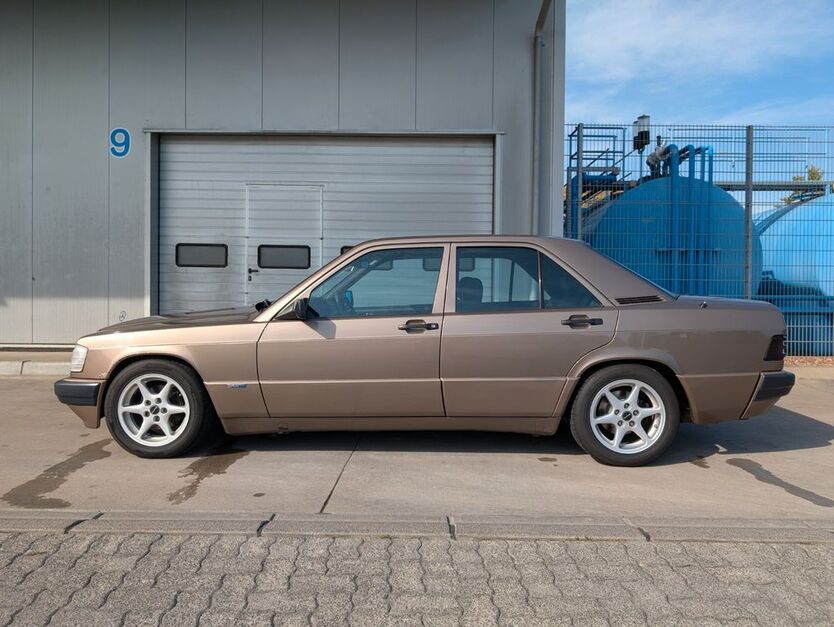 Mercedes-Benz 190 160.000 km 5.899 € Trendelburg 34388