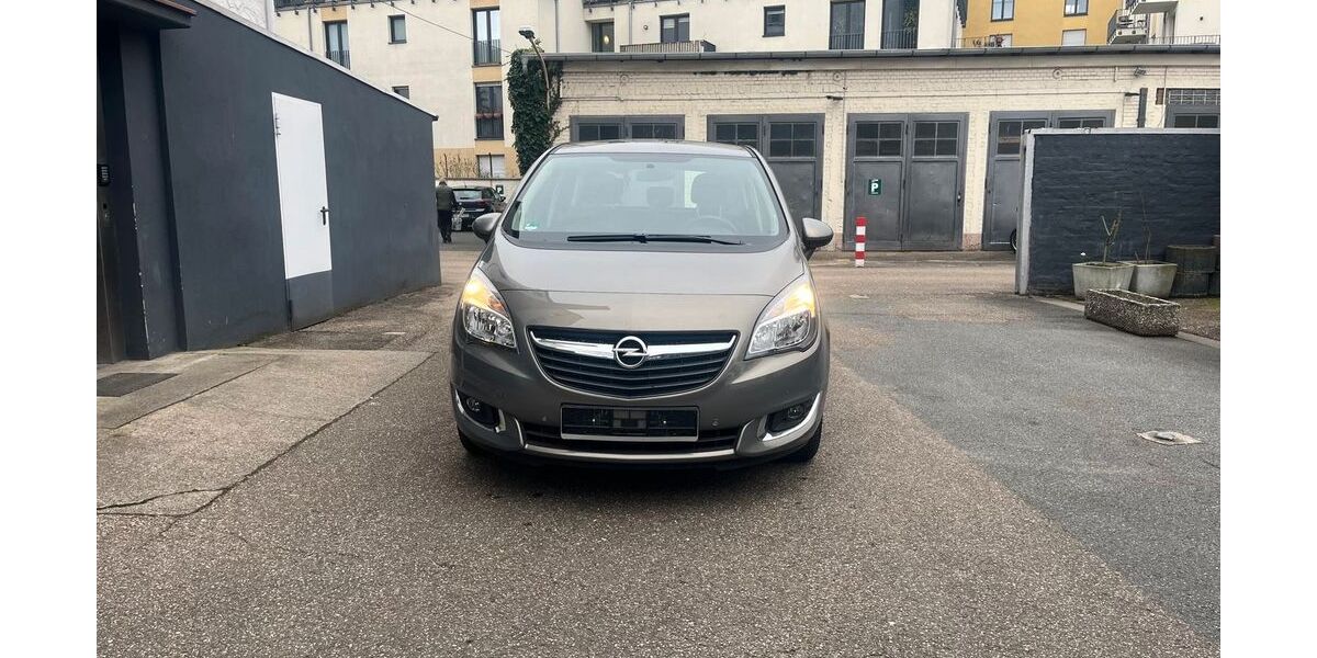 Opel Meriva 13.750 km 9.990 &euro; Frankfurt am Main 60326