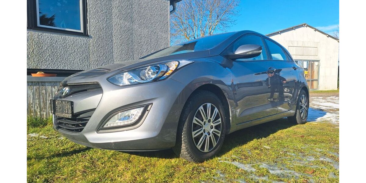 Hyundai i30 101.000 km 7.600 &euro; Fehmarn 23769