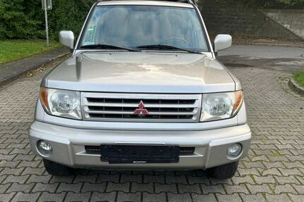 Mitsubishi Pajero Pinin 163.000 km 2.999 € Wetter Ruhr 58300