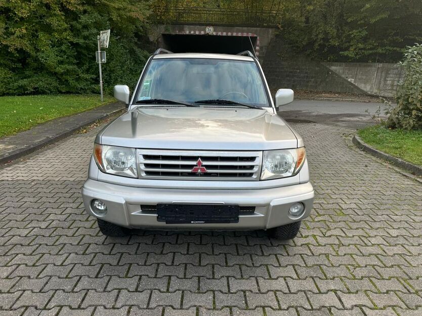 Mitsubishi Pajero Pinin 163.000 km 2.999 € Wetter Ruhr 58300