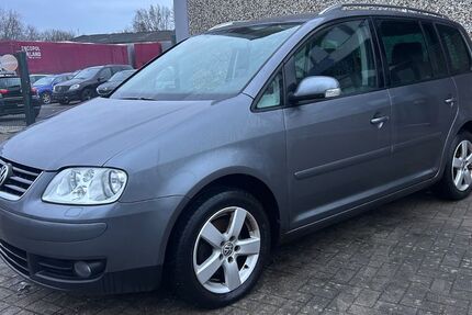 VW Touran 276.000 km 1.300 &euro; Lübeck 23556