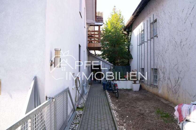 Haus zum Kaufen in Leonberg 267.000 € 93 m²