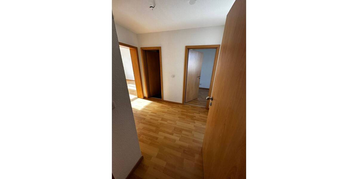 Etagenwohnung Weißenfels - 2 Zimmer, 47 m&sup2;, 290&euro; | Angebot:25997317