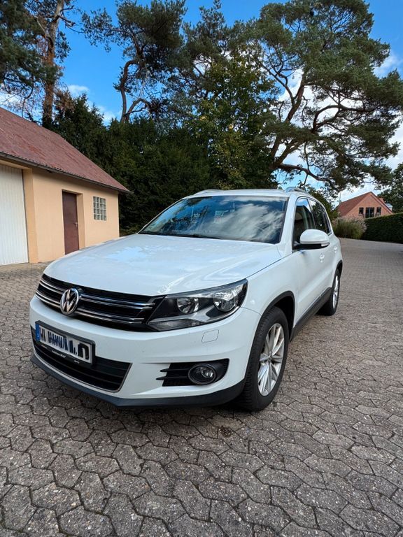VW Tiguan 122.000 km 13.900 € Jesteburg 21266