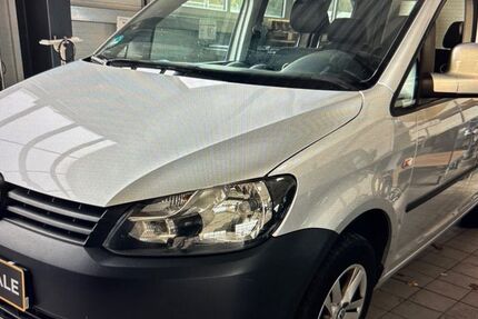 VW Caddy 234.000 km 4.900 &euro; Langquaid OT Niederleierndorf 84085
