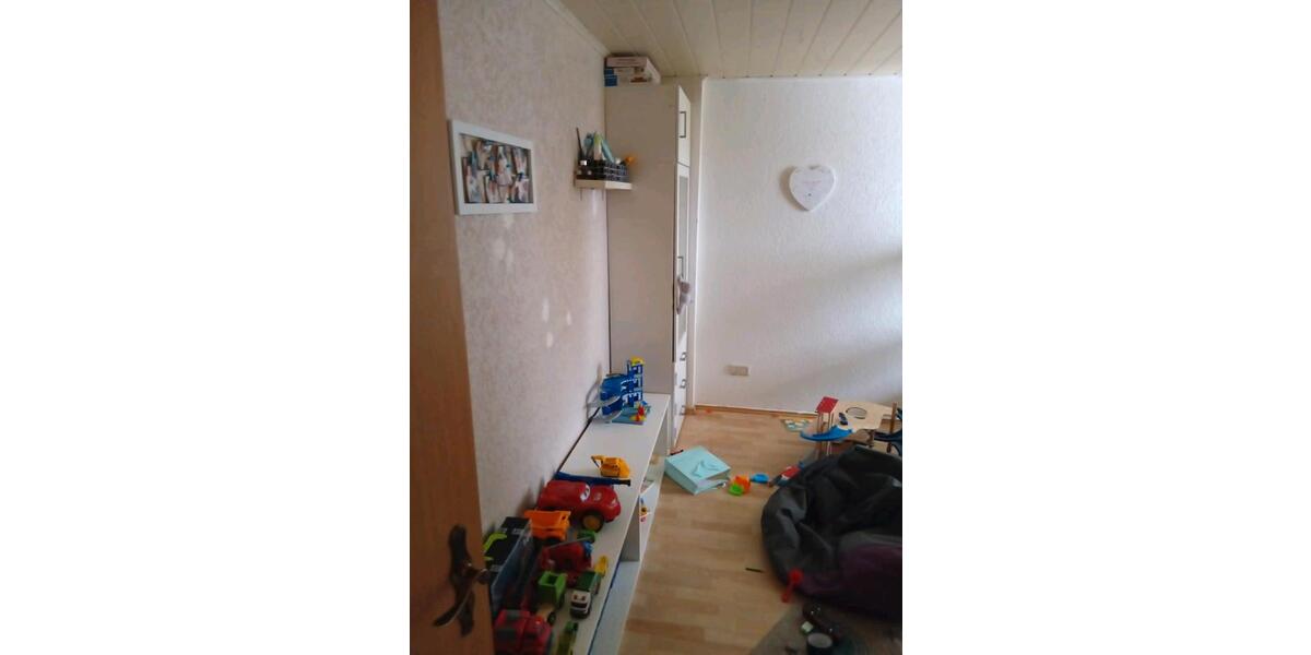Etagenwohnung Wirges - 3 Zimmer, 90 m&sup2;, 900&euro; | Angebot:25943973