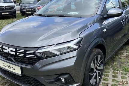 Dacia Sandero 2.100 km 15.700 &euro; Hennigsdorf 16761