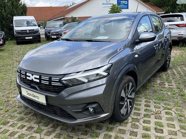 Dacia Sandero 2.100 km 15.700 &euro; Hennigsdorf 16761