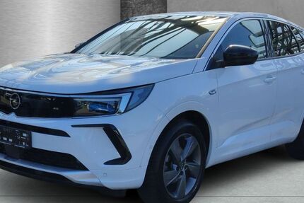 Opel Grandland (X) 18.201 km 23.490 &euro; Lüneburg 21337
