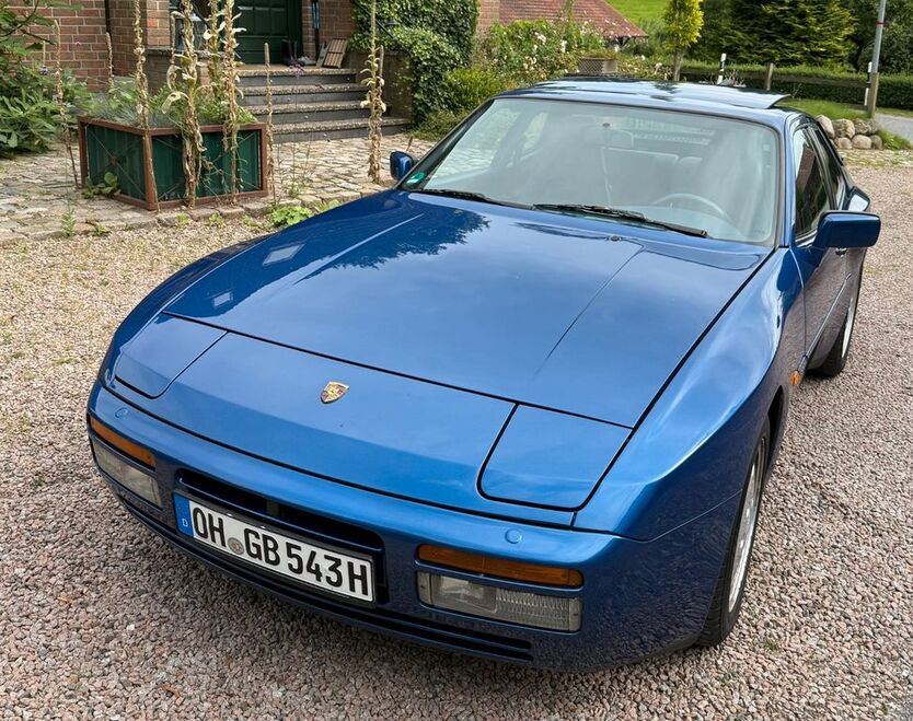 944